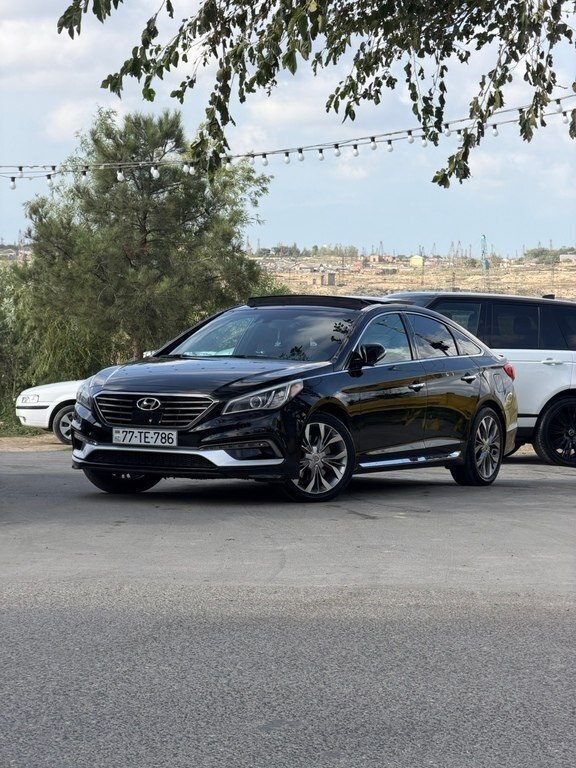 2015 Hyundai Sonata, 2.0L, 106217km - Image 1