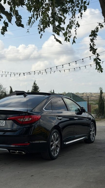 2015 Hyundai Sonata, 2.0L, 106217km - Image 5