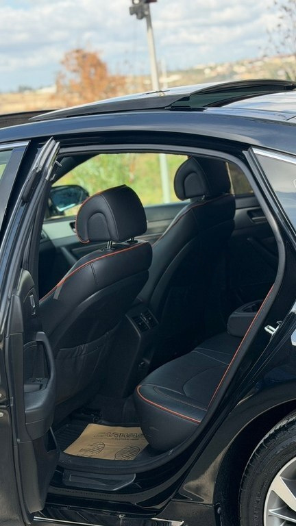 2015 Hyundai Sonata, 2.0L, 106217km - Image 7