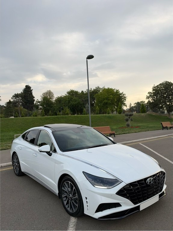 2020 Hyundai Sonata, 1.6L, 34500km - Image 3