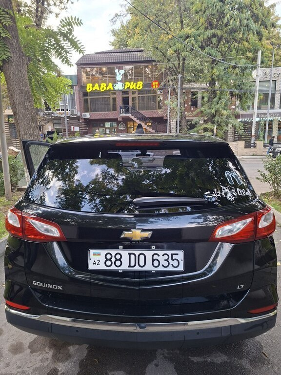 2018 Chevrolet Equinox, 1.5L, 290000km - Image 4