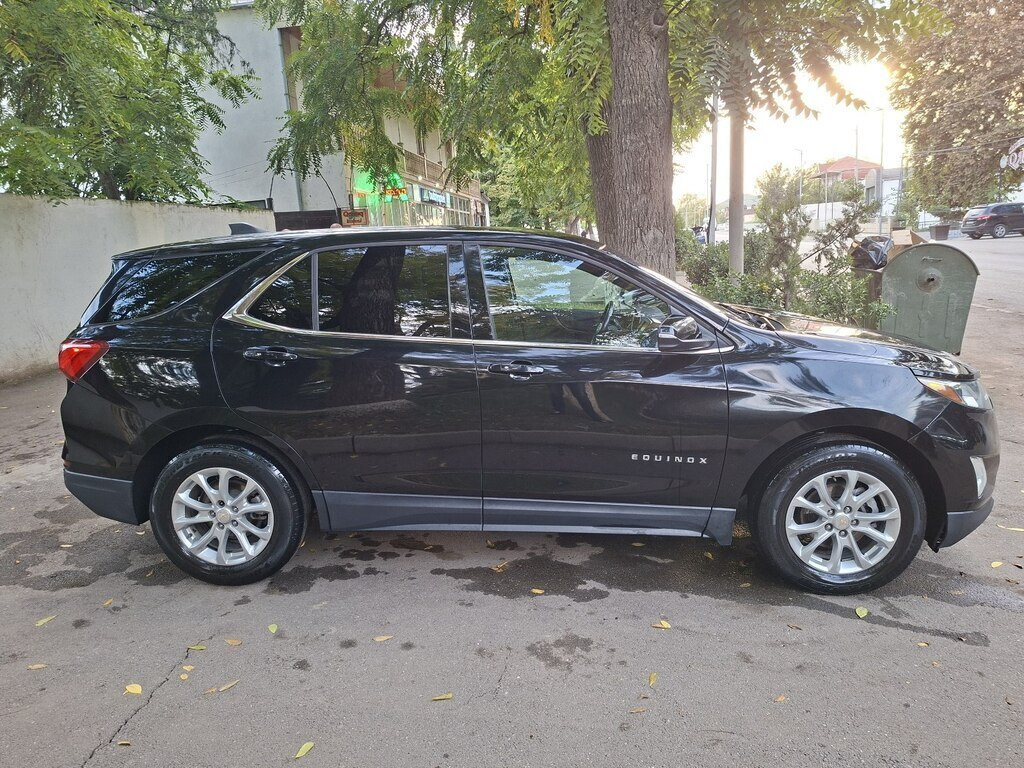 2018 Chevrolet Equinox, 1.5L, 290000km - Image 5