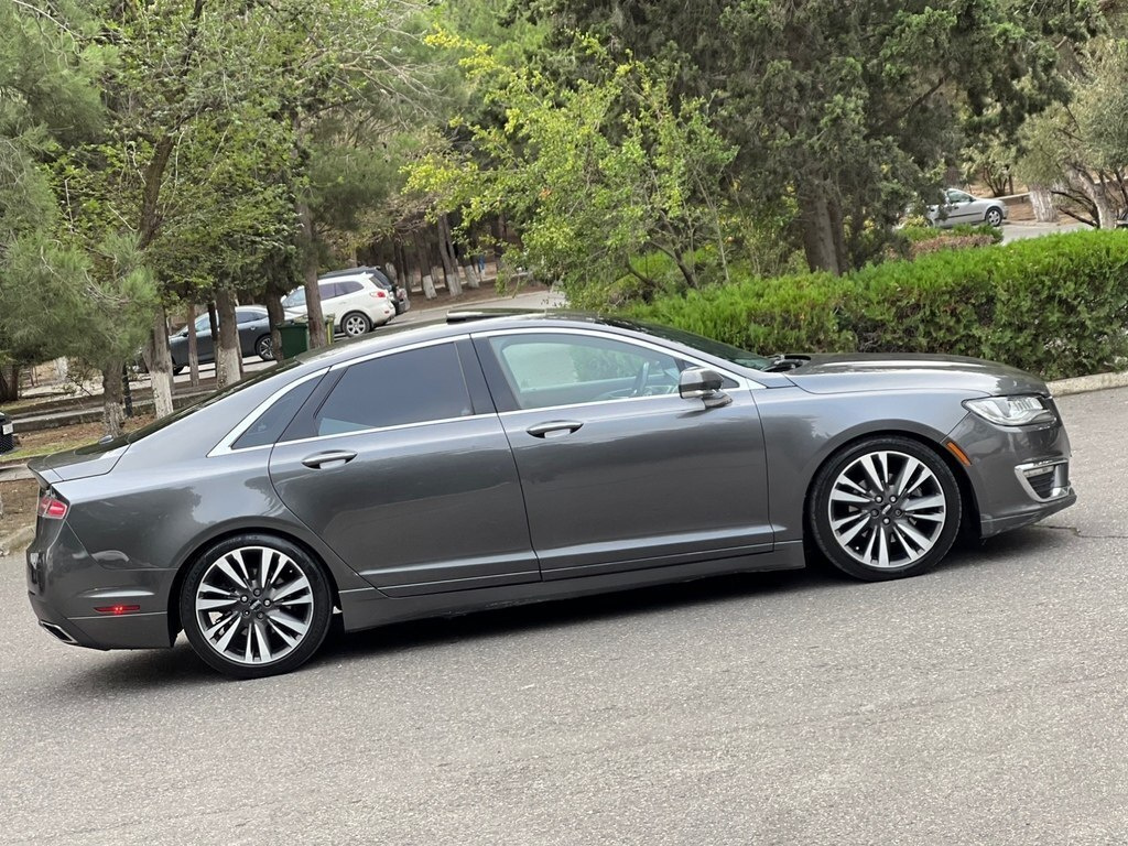 2018 Lincoln MKZ, 2.0L, 180678km - Image 10