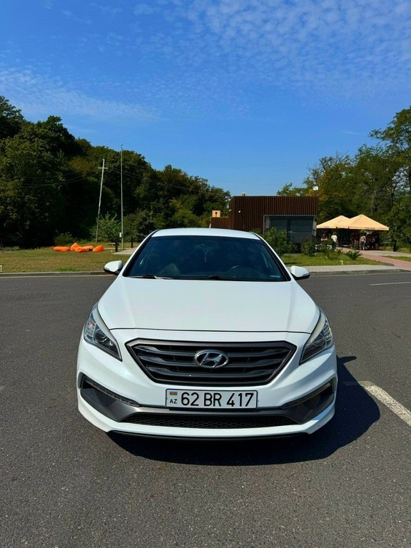 2016 Hyundai Sonata, 2.0L, 193749km - Image 1