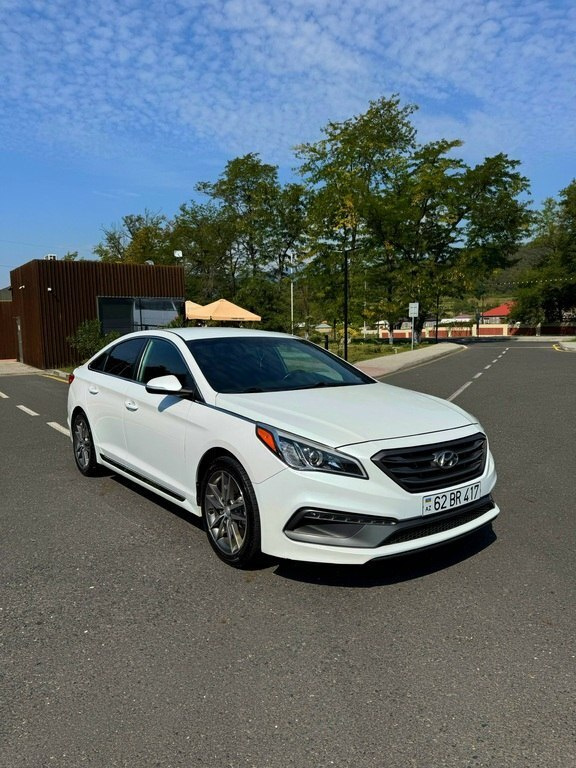 2016 Hyundai Sonata, 2.0L, 193749km - Image 2