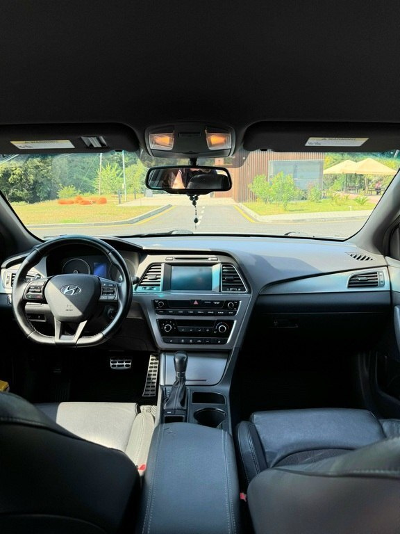 2016 Hyundai Sonata, 2.0L, 193749km - Image 11