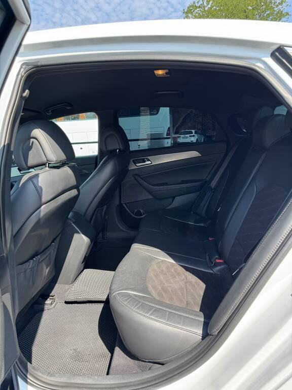 2016 Hyundai Sonata, 2.0L, 193749km - Image 13