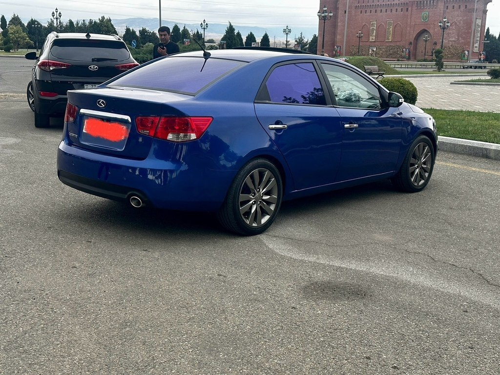 2009 Kia Cerato, 2.0L, 200053km - Image 8