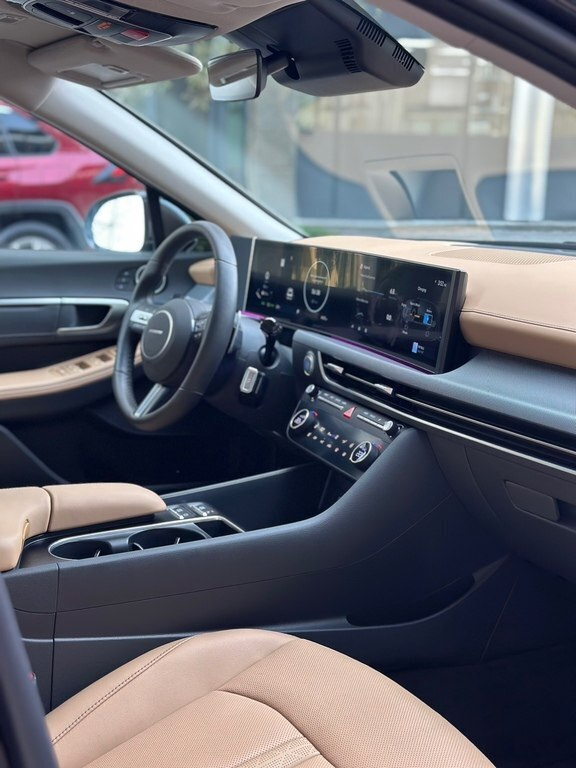 2024 Hyundai Sonata, 2.0L, 8000km - Image 5