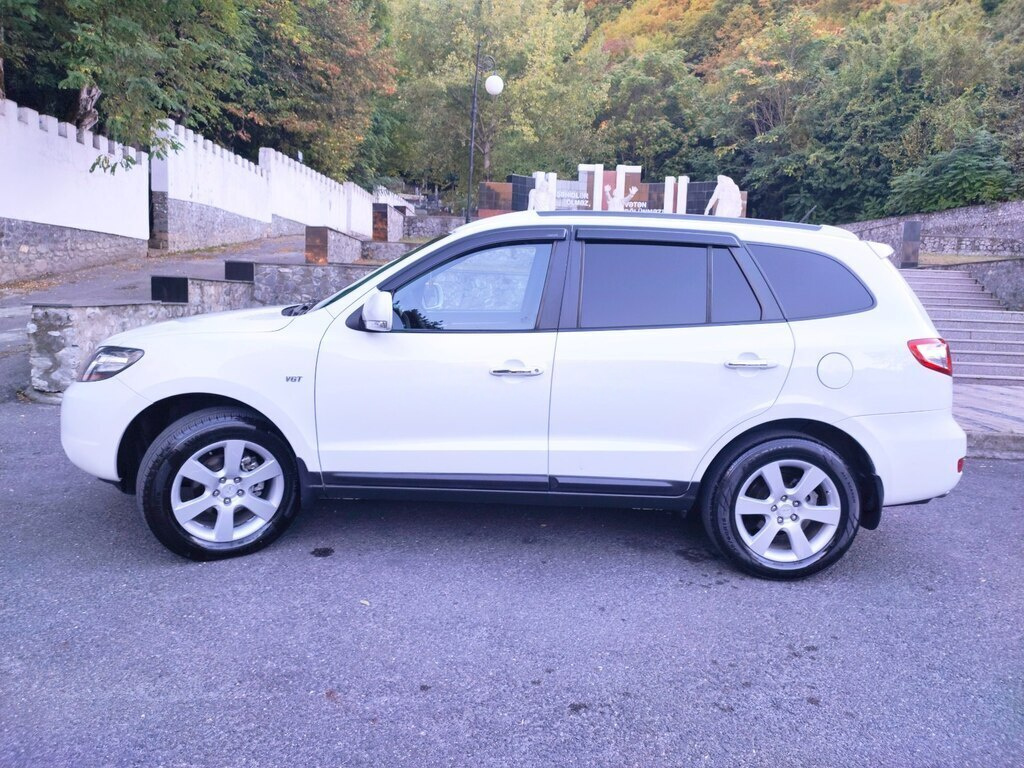 2009 Hyundai Santa Fe, 2.0L, 163000km - Image 3