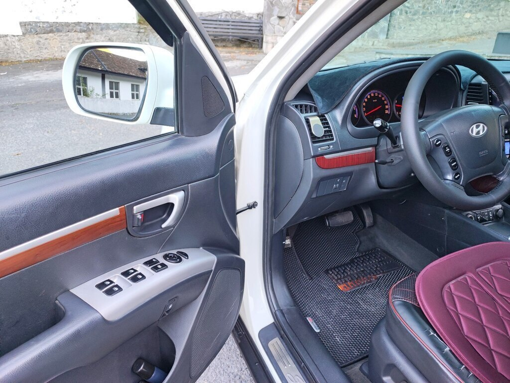 2009 Hyundai Santa Fe, 2.0L, 163000km - Image 9