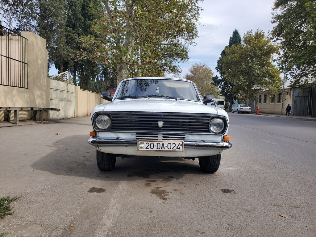 1983 GAZ 24 "Volga", 2.5L, 426000km - Image 1
