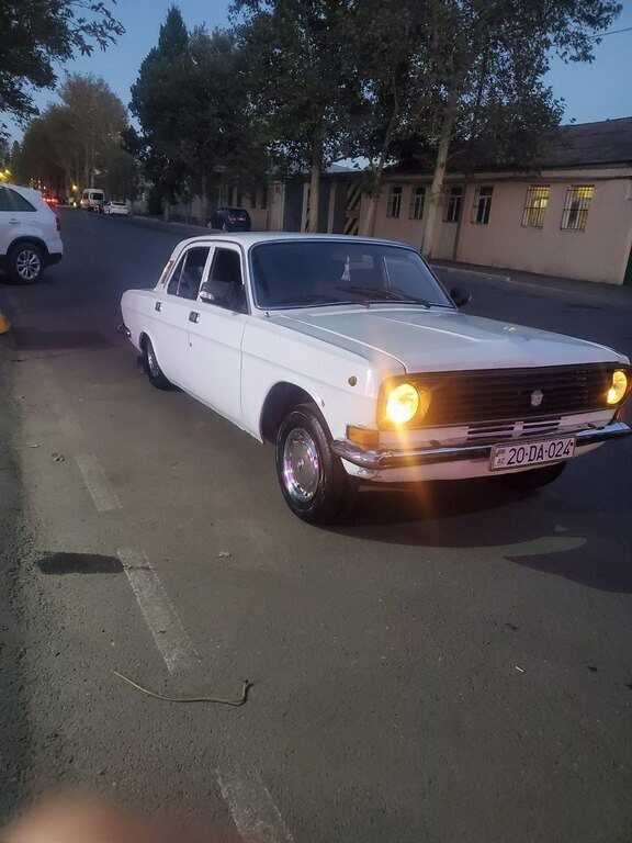 1983 GAZ 24 "Volga", 2.5L, 426000km - Image 2