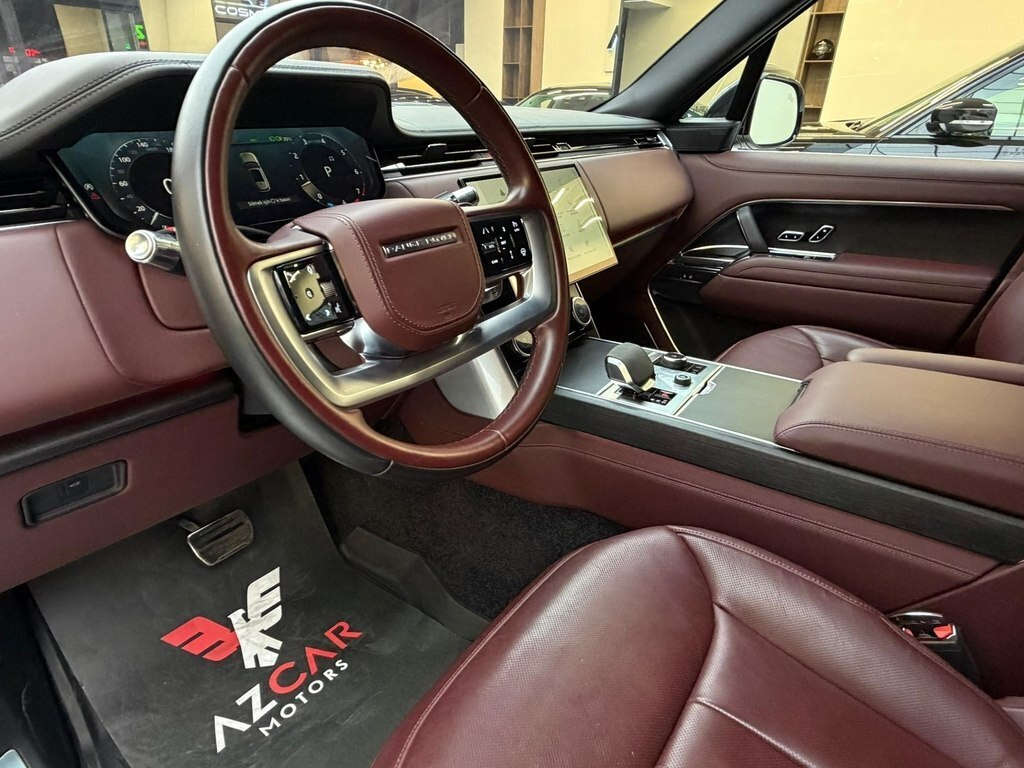 2022 Land Rover Range Rover, 4.4L, 15000km - Image 11