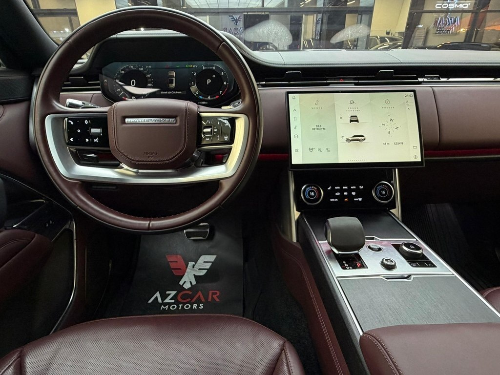 2022 Land Rover Range Rover, 4.4L, 15000km - Image 7