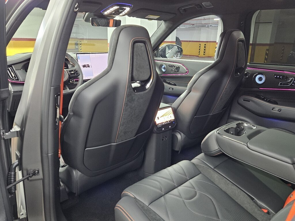 2026 ZEEKR 8X, 2.0L, 0km - Image 15