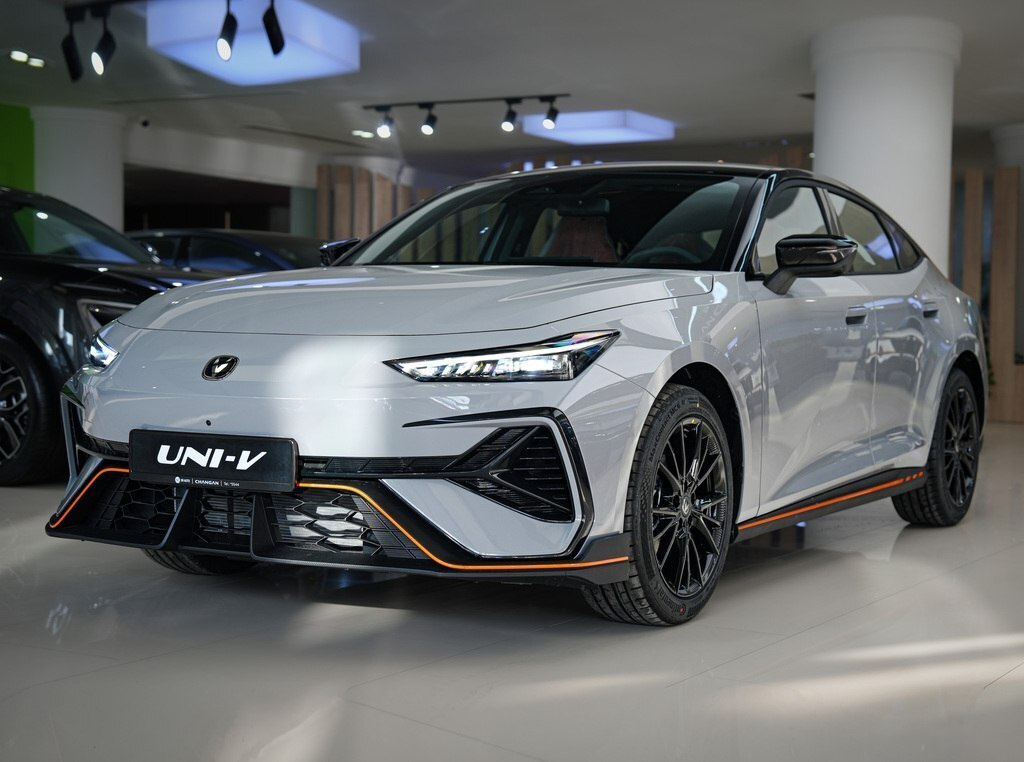 2026 Changan Uni-V, 1.5L, 0km - Image 1