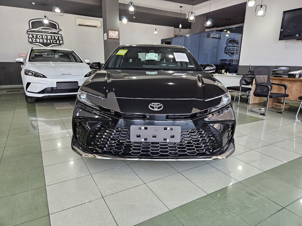 2026 Toyota Camry, 2.0L, 0km - Image 1