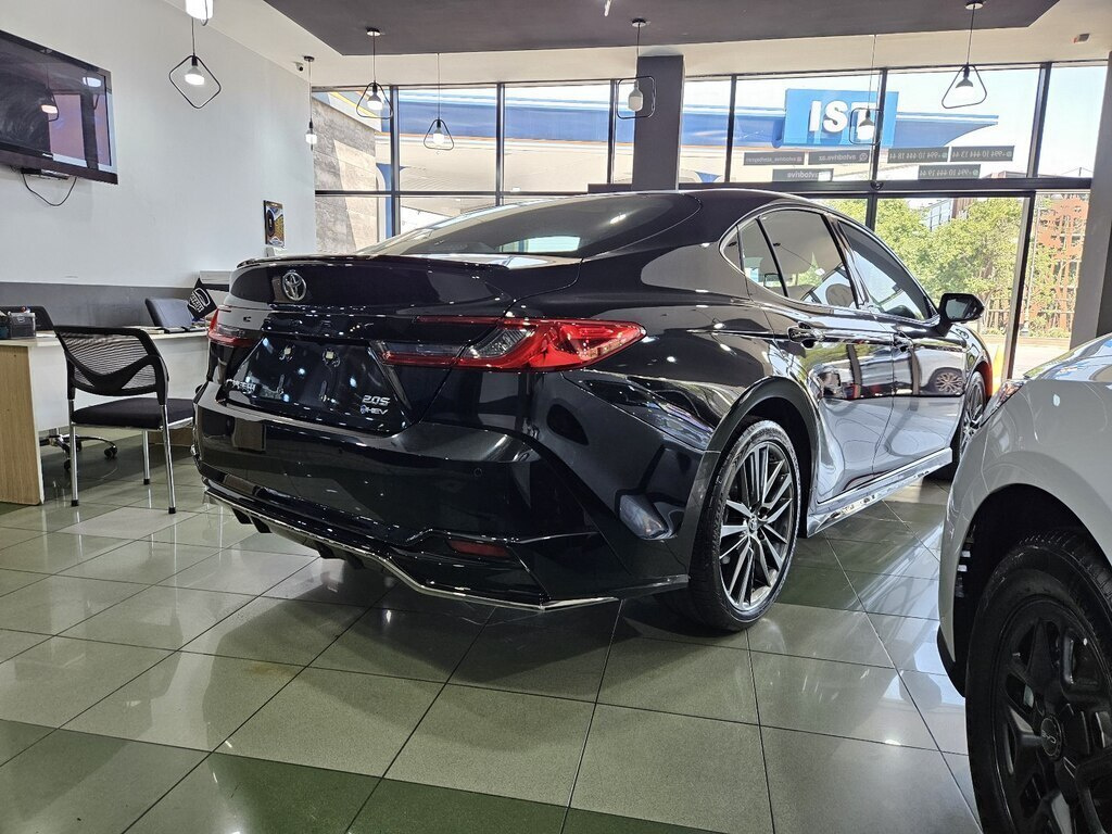 2026 Toyota Camry, 2.0L, 0km - Image 3