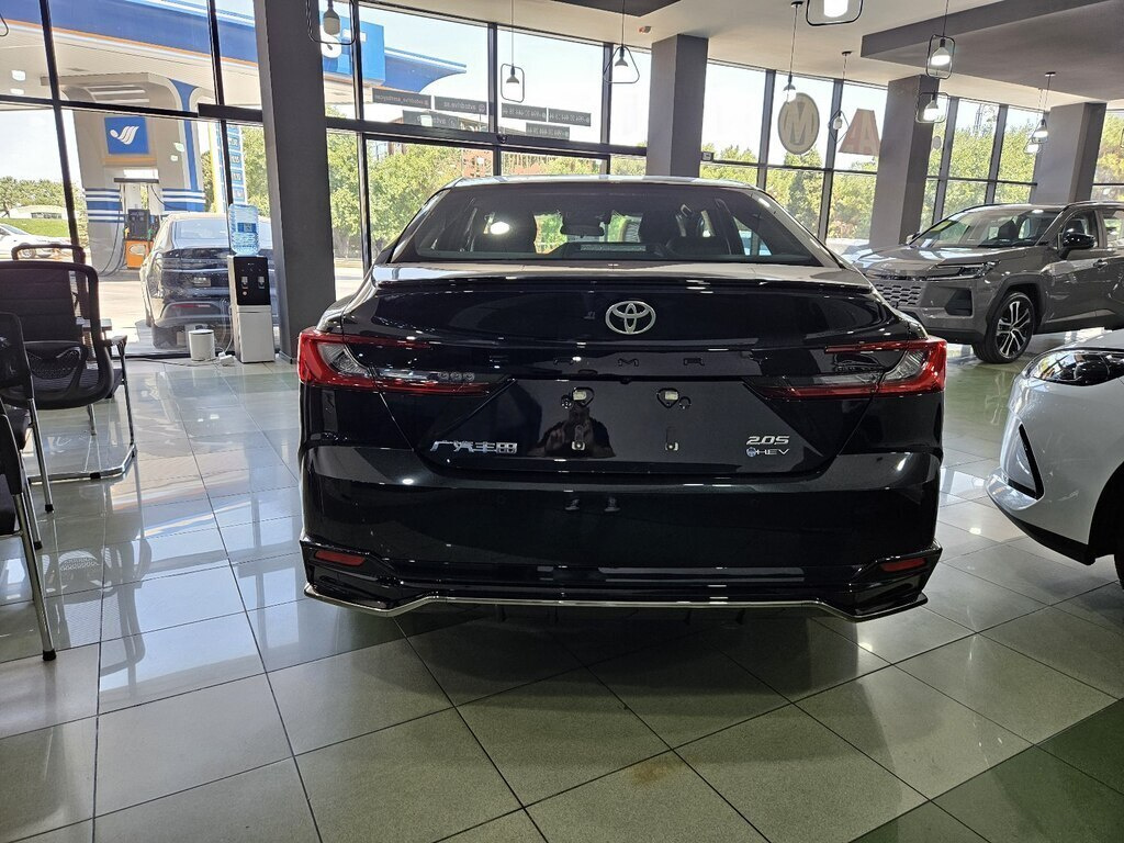 2026 Toyota Camry, 2.0L, 0km - Image 4