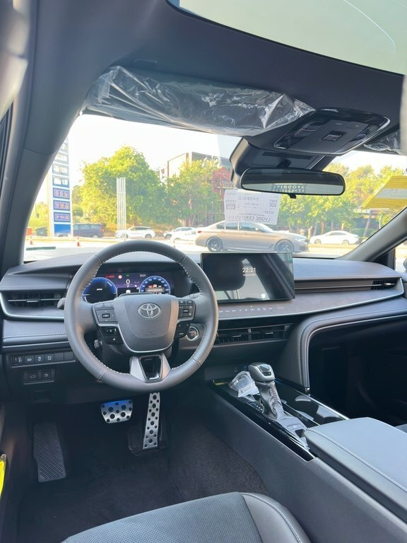 2026 Toyota Camry, 2.0L, 0km - Image 8