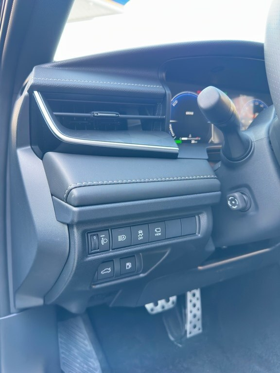2026 Toyota Camry, 2.0L, 0km - Image 9
