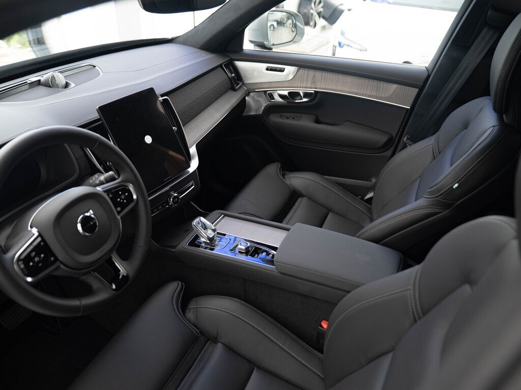 2026 Volvo XC90, 2.0L, 0km - Image 3