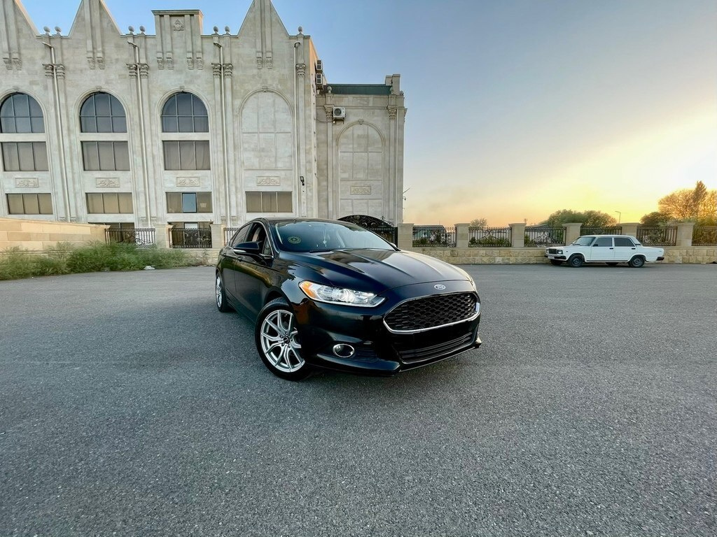 2015 Ford Fusion (North America), 1.5L, 201000km - Image 2