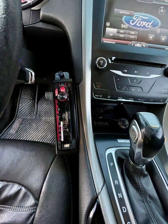 2015 Ford Fusion (North America), 1.5L, 201000km - Image 17