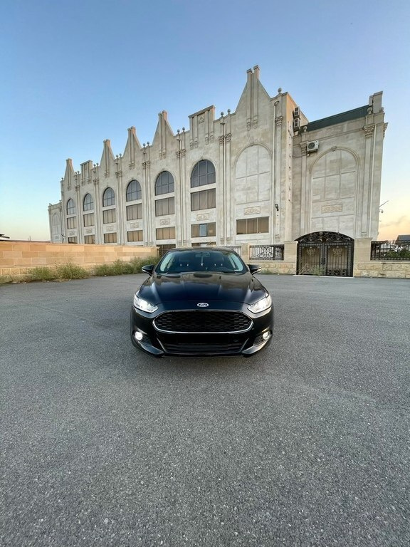 2015 Ford Fusion (North America), 1.5L, 201000km - Image 3