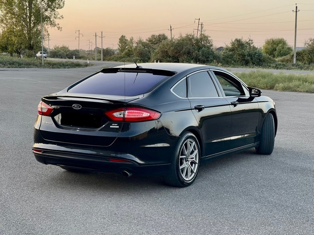 2015 Ford Fusion (North America), 1.5L, 201000km - Image 6