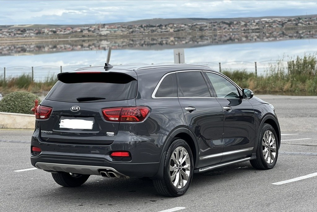 2018 Kia Sorento, 2.0L, 200600km - Image 11