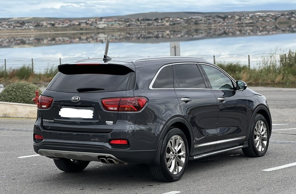 2018 Kia Sorento, 2.0L, 200600km - Image 10
