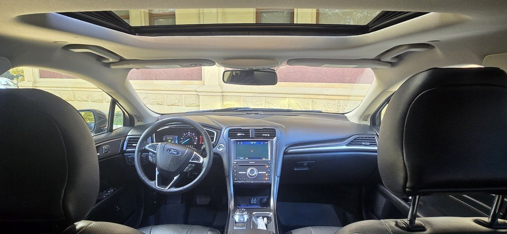 2019 Ford Fusion (North America), 2.0L, 206000km - Image 2