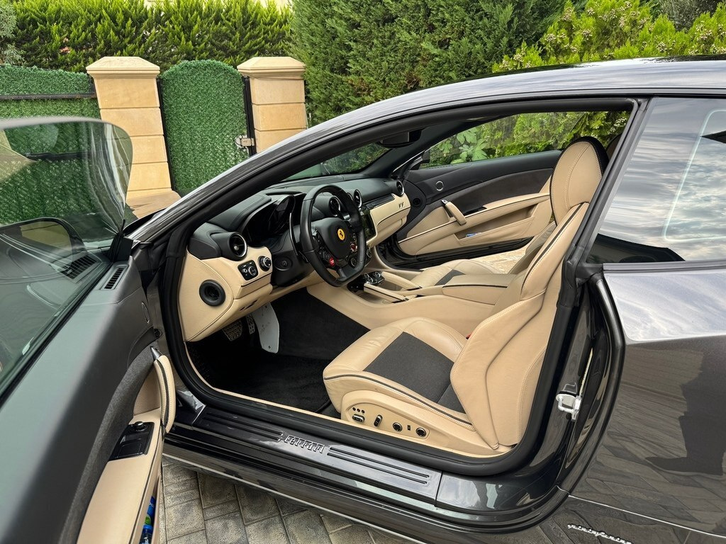 2013 Ferrari FF, 6.3L, 3968km - Image 6