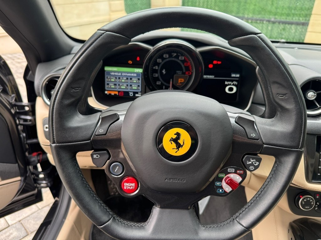 2013 Ferrari FF, 6.3L, 3968km - Image 7