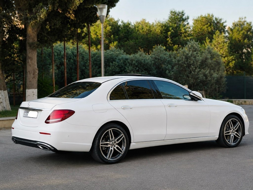 2017 Mercedes E 220 d, 2.0L, 177690km - Image 11