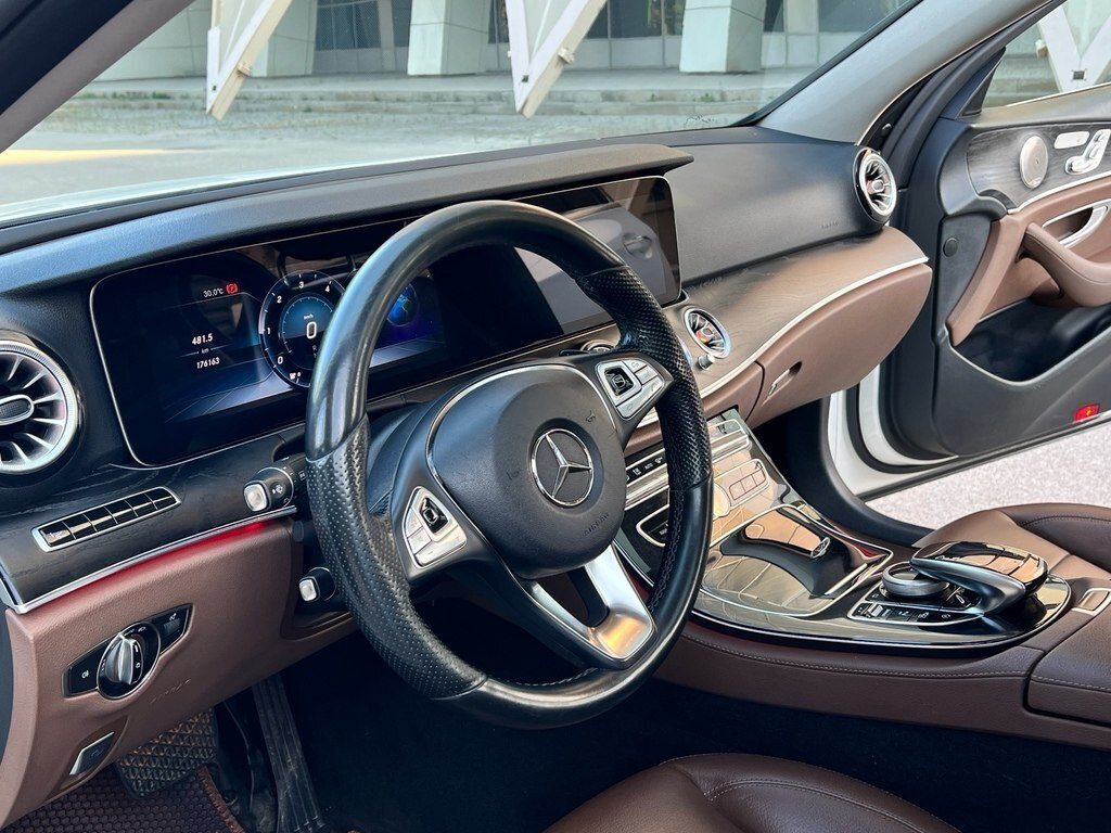 2017 Mercedes E 220 d, 2.0L, 177690km - Image 12