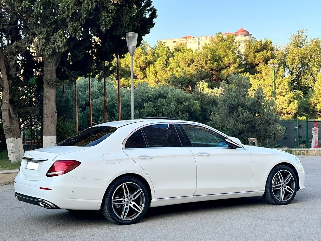 2017 Mercedes E 220 d, 2.0L, 177690km - Image 7