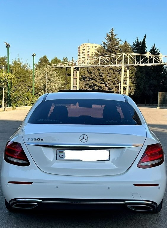 2017 Mercedes E 220 d, 2.0L, 177690km - Image 10