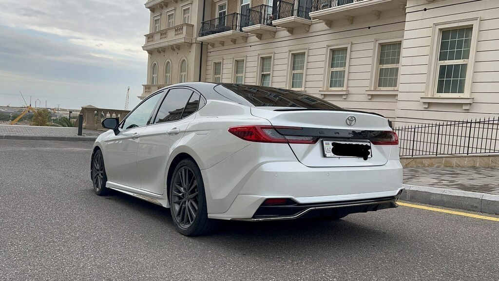 2024 Toyota Camry, 2.0L, 22000km - Image 5