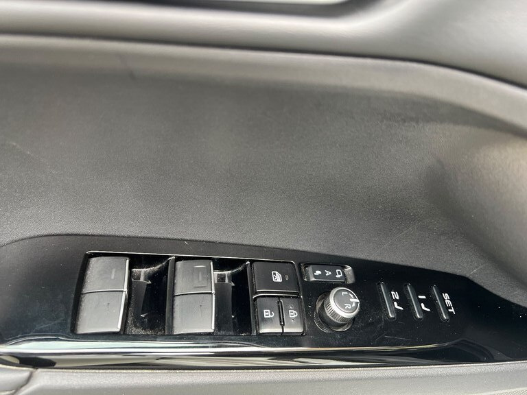 2024 Toyota Camry, 2.0L, 22000km - Image 10