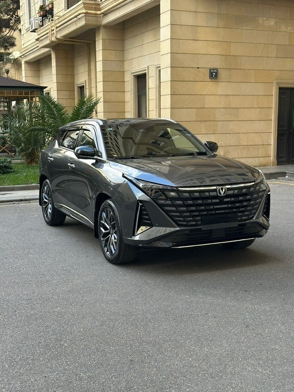 2025 Changan Uni-Z, 1.5L, 19000km - Image 2