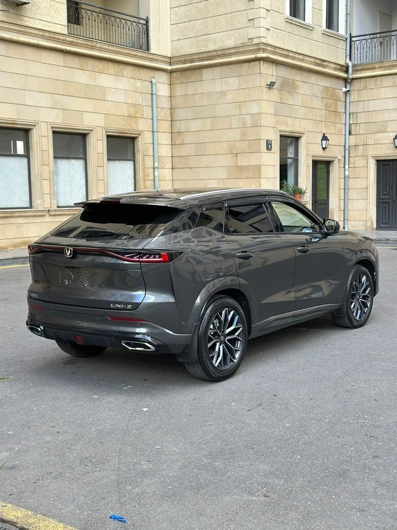2025 Changan Uni-Z, 1.5L, 19000km - Image 5