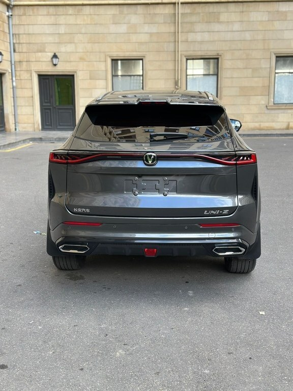 2025 Changan Uni-Z, 1.5L, 19000km - Image 6