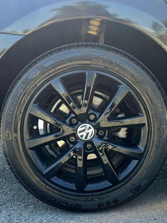 2014 Volkswagen Jetta, 2.0L, 192500km - Image 9