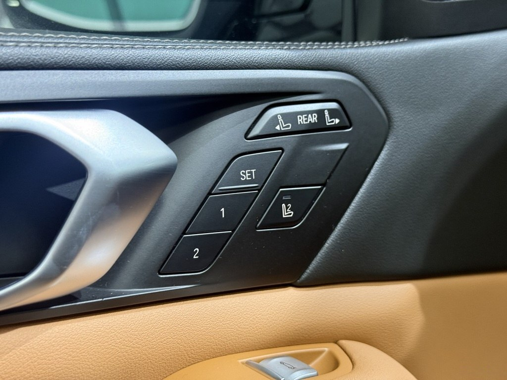 2023 BMW X7, 3.0L, 53800km - Image 17