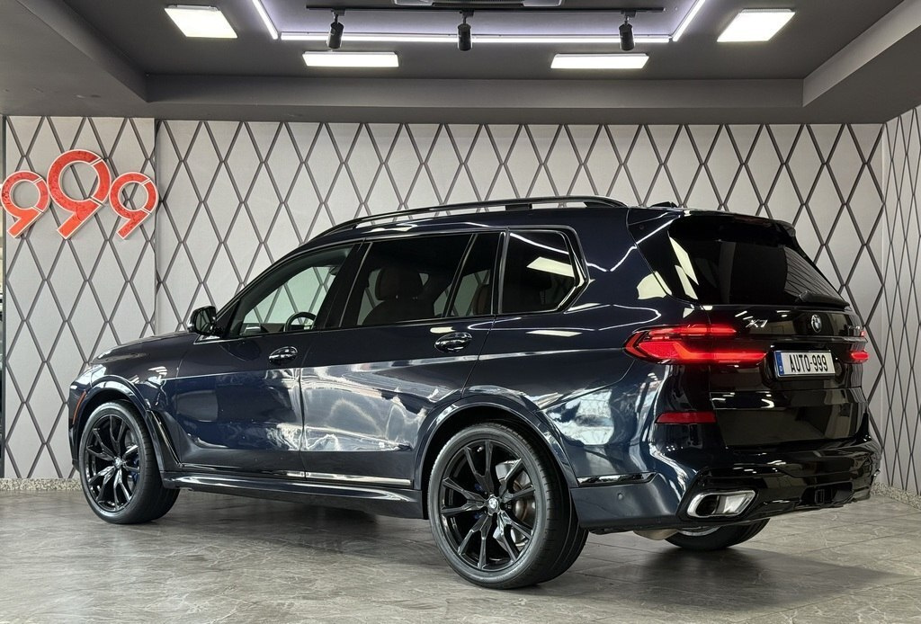 2023 BMW X7, 3.0L, 53800km - Image 4