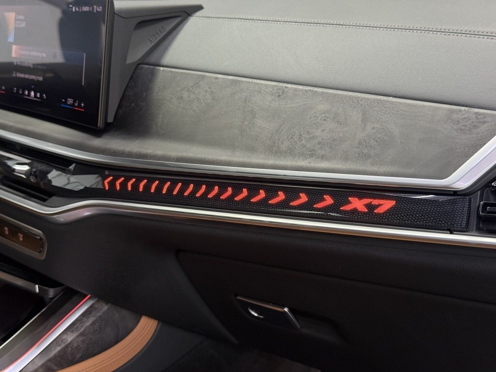 2023 BMW X7, 3.0L, 53800km - Image 9