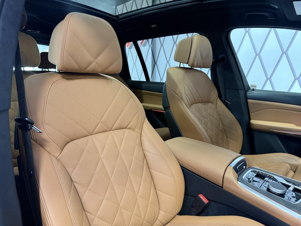 2023 BMW X7, 3.0L, 53800km - Image 10